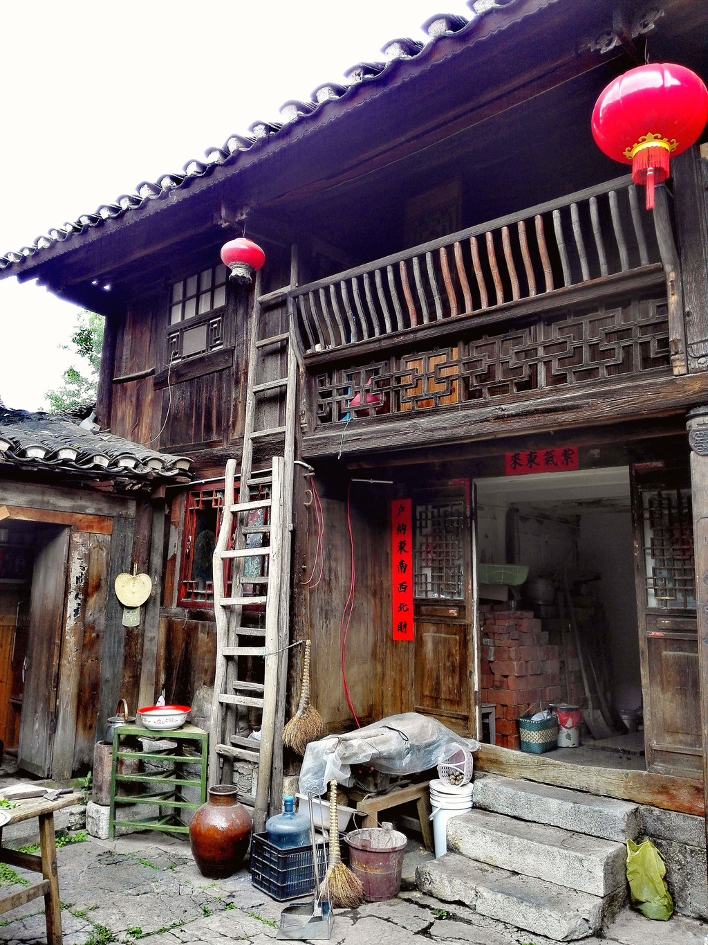 青岩古镇—这座古宅内院房屋