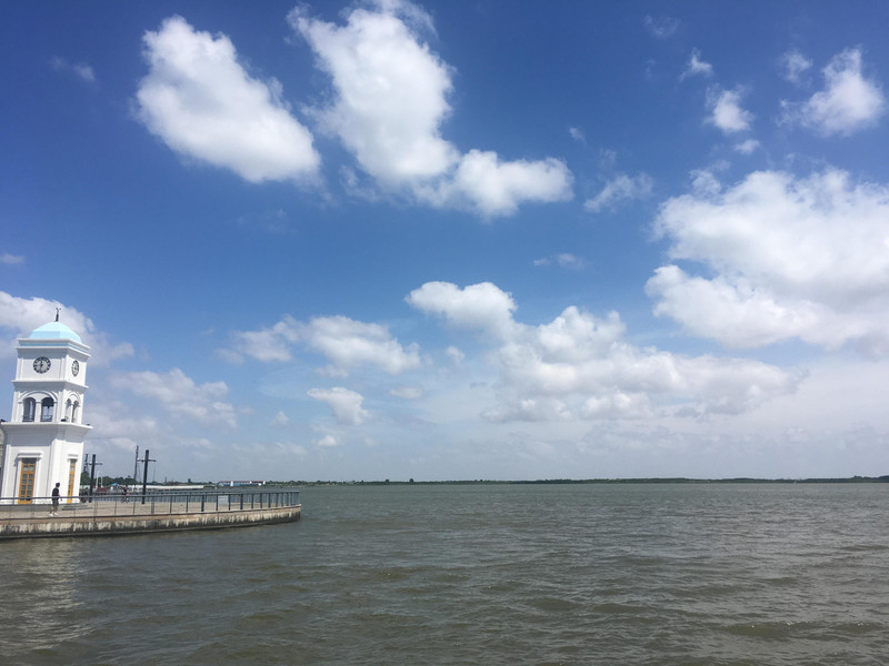 滴水湖