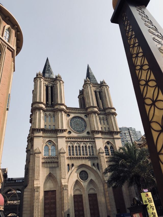 光谷多莫大教堂好玩吗,光谷多莫大教堂景点怎