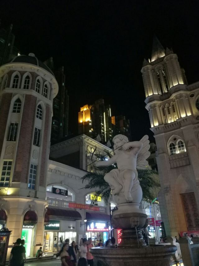 光谷多莫大教堂好玩吗,光谷多莫大教堂景点怎