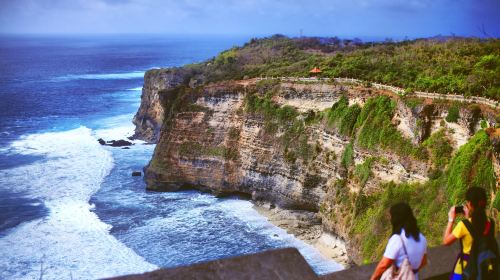 巴厘岛在哪儿哪个国家 CghzfFWwp1qAbKLtACn-SA3lnxk428_C_500_280.jpg