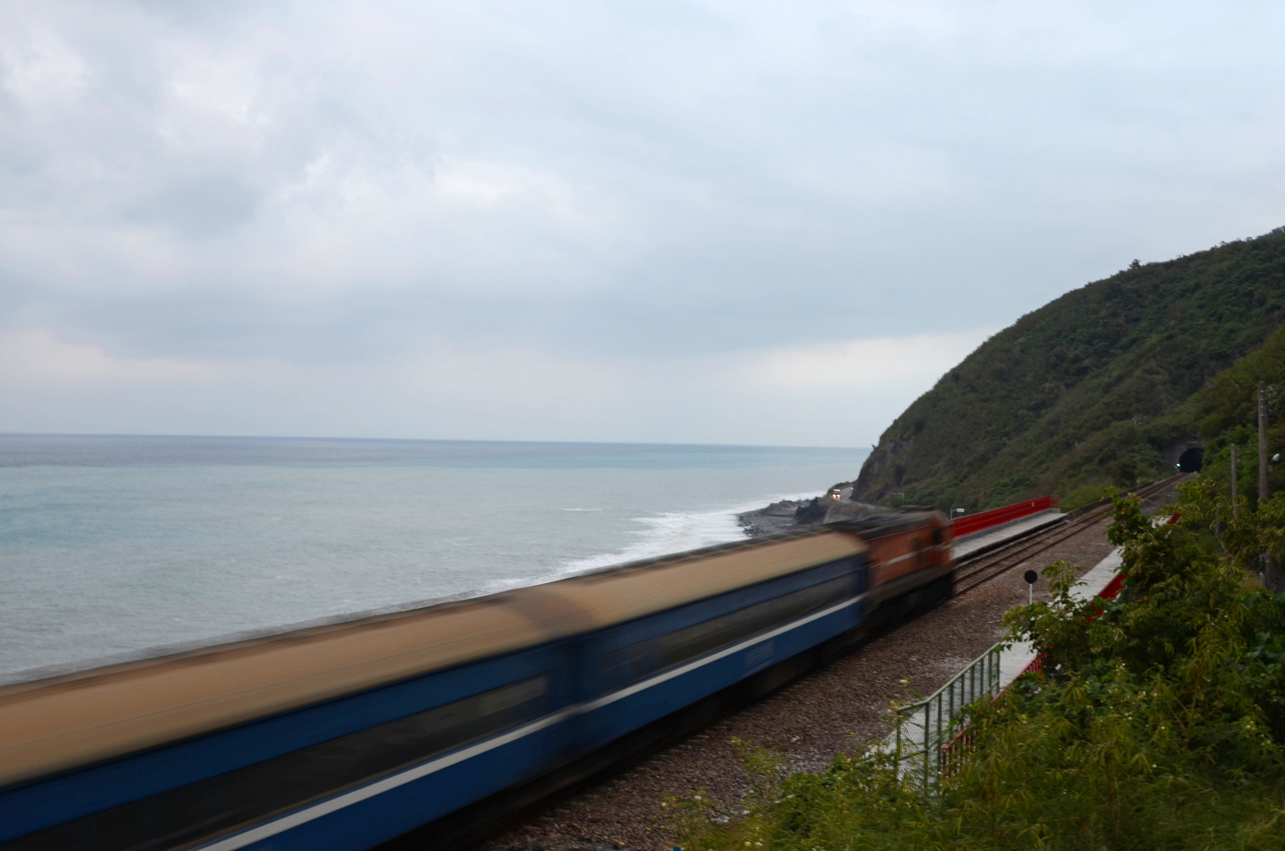 台湾环岛8日7晚跟团游(4钻)·环岛之星 垦丁下午茶 鹿野单车 台北free